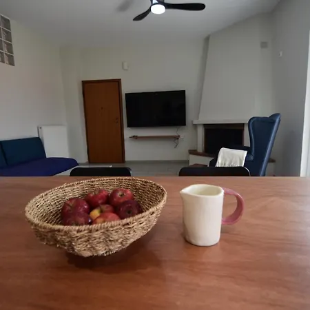 شقة A Fox In The Snow Taxiarches (Kymi-Aliveri)